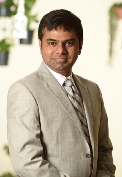 프라빈 사하이 컴볼트 APJ 채널 및 얼라이언스, 서비스 파트너 담당 부사장