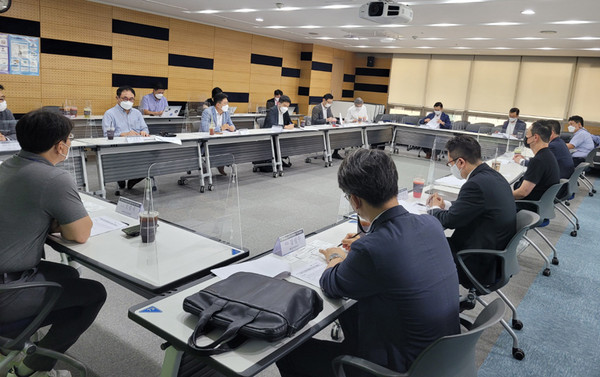 한국소프트웨어산업협회 산하 SaaS추진협의회의 제1차 정기회의가 지난 29일 서울 송파구 IT벤처타워에서 열렸다.