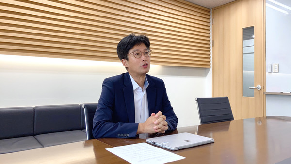 “새로운 기술들을 내재화하기 위해 지속적인 직원 역량 강화에 주력하고 있다.”