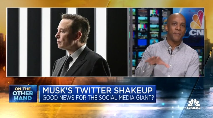 일론 머스크가 트위터 블루 구독 서비스 결제를 도지코인으로 확대하자고 제안했다. 사진=CNBC 캡처