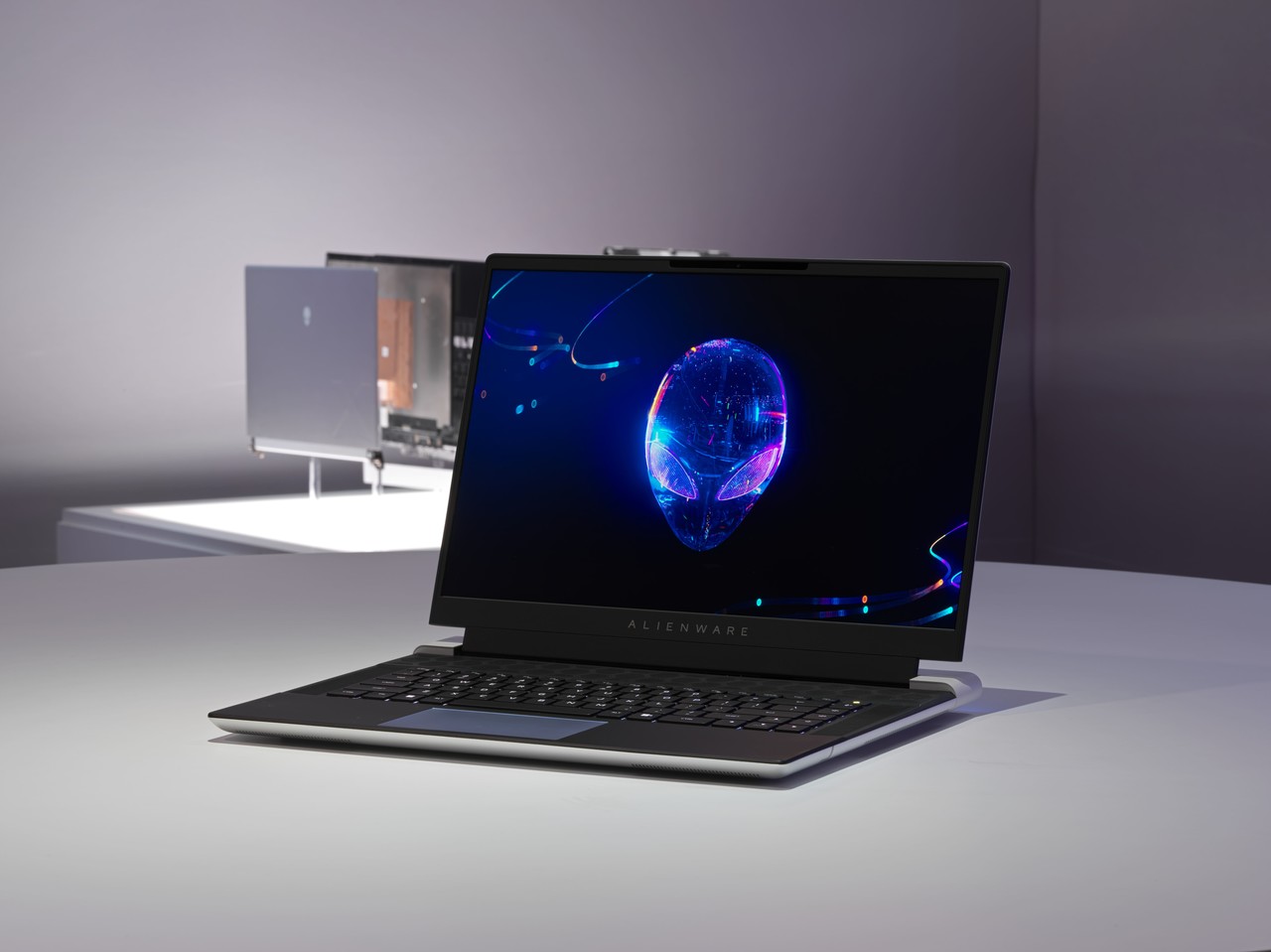 델 테크놀로지스 ‘에일리언웨어 x16’