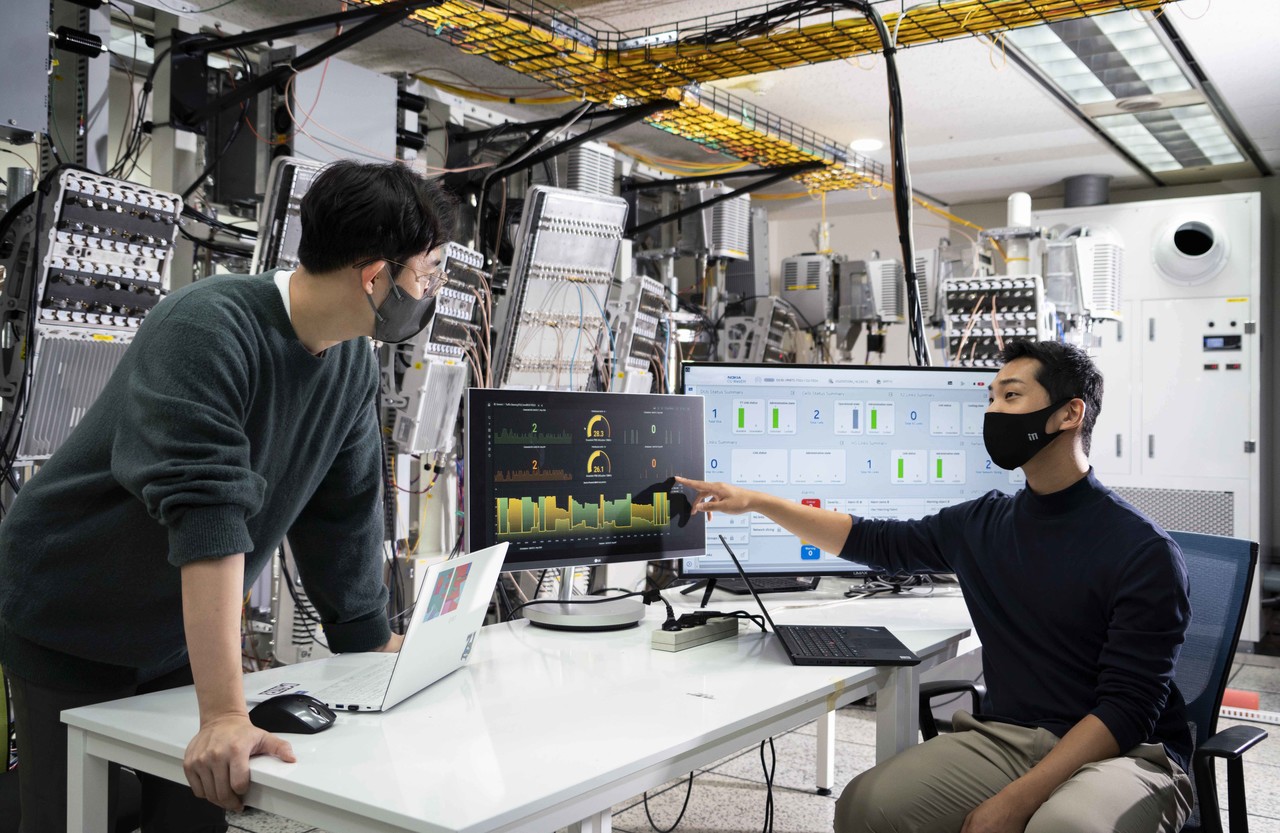 SK텔레콤이 오픈랜 가상화 기지국 상용망 실증에 성공했다.