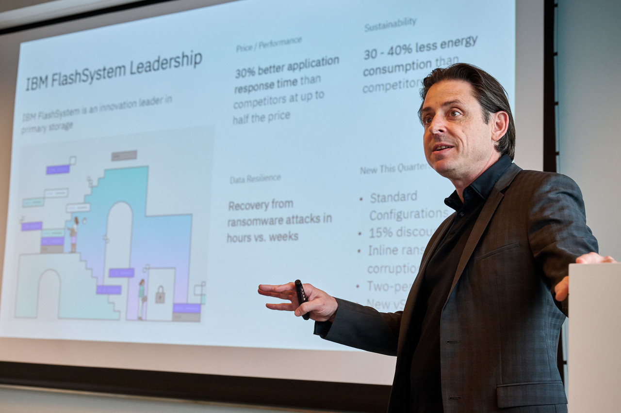 IBM 스토리지 샘 워너(Sam Werner) 부사장