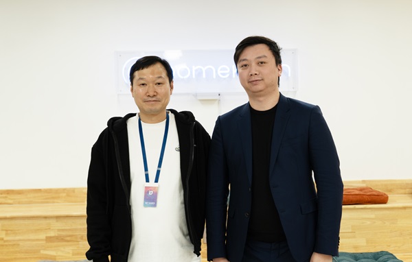 레트게임즈 김성윤 대표(왼쪽), 비트마트 셸든 시아(Sheldon Xia) CEO