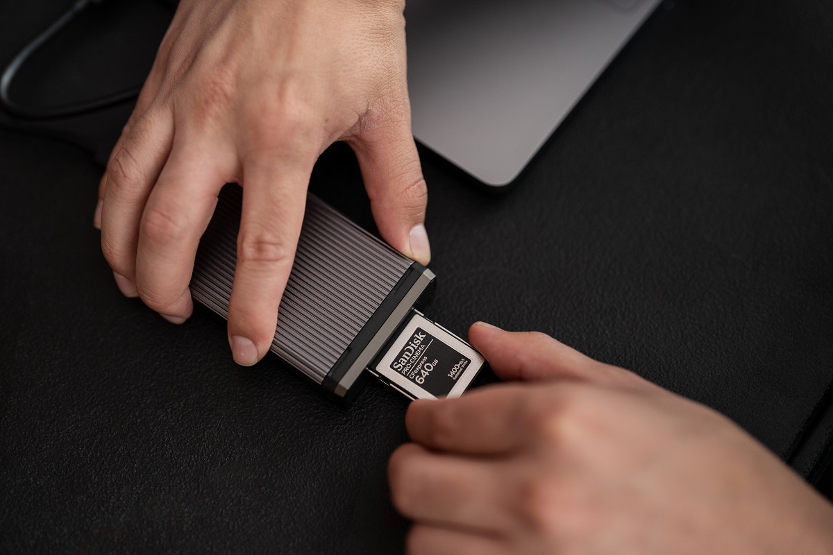 샌디스크 프로 시네마 CF익스프레스 타입 B 카드, 프로 리더 CF익스프레스