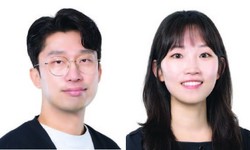 금융결제원 이준희 차장(왼쪽), 이지영 계장