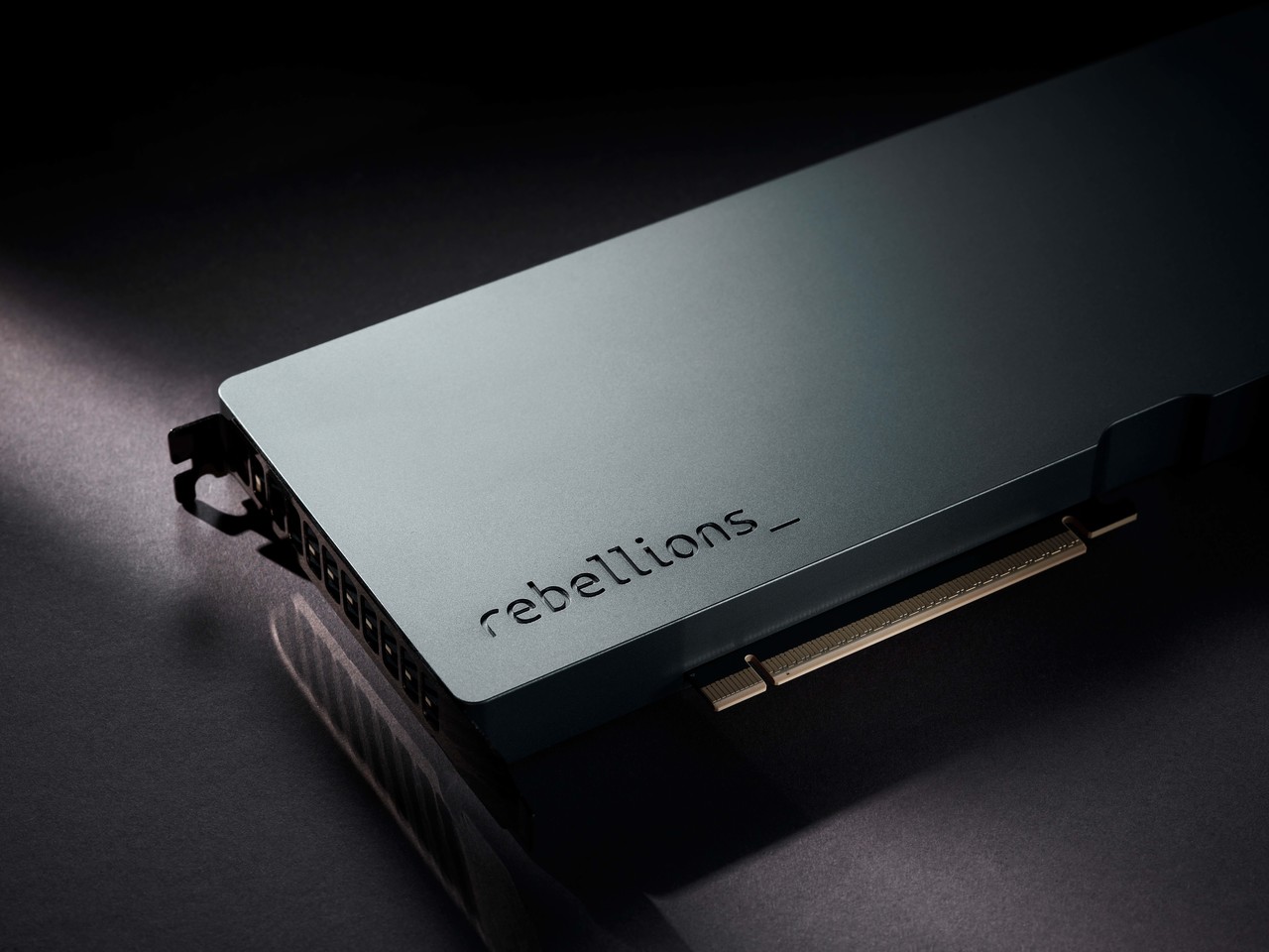 리벨리온 아톰 칩을 탑재한 ‘아톰 카드’