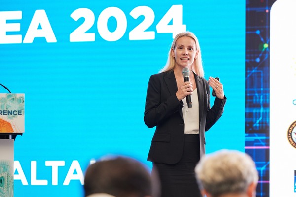 알테어 스테파니 버크너 최고운영책임자(COO) 