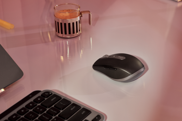 로지텍의 최고급 휴대용 무선 마우스 ‘MX 애니웨어 3S 포 맥’