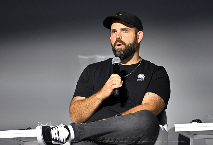 오브스 란 해머(Ran Hammer) 사업개발 부사장이 KBW2024: IMPACT 세션 “약세장에서 ‘무기한 선물’의 중요성(Number Go Down: Why Perps Matter in a Bear Market)”에 패널로 참여해 발언하고 있다. (사진=팩트블록)