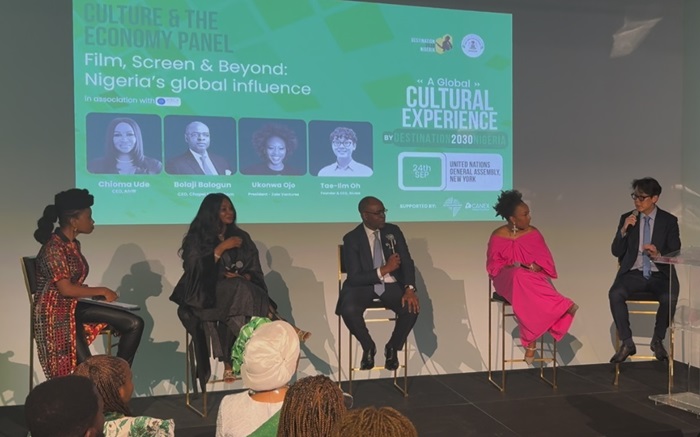 글루와 오태림 대표(오른쪽에서 첫 번째)가 25일(한국시간) 뉴욕 배스 하우스에서 개최된 유엔 총회 부대행사 ‘데스티네이션 2030 나이지리아’에 참석해 발언하고 있다.