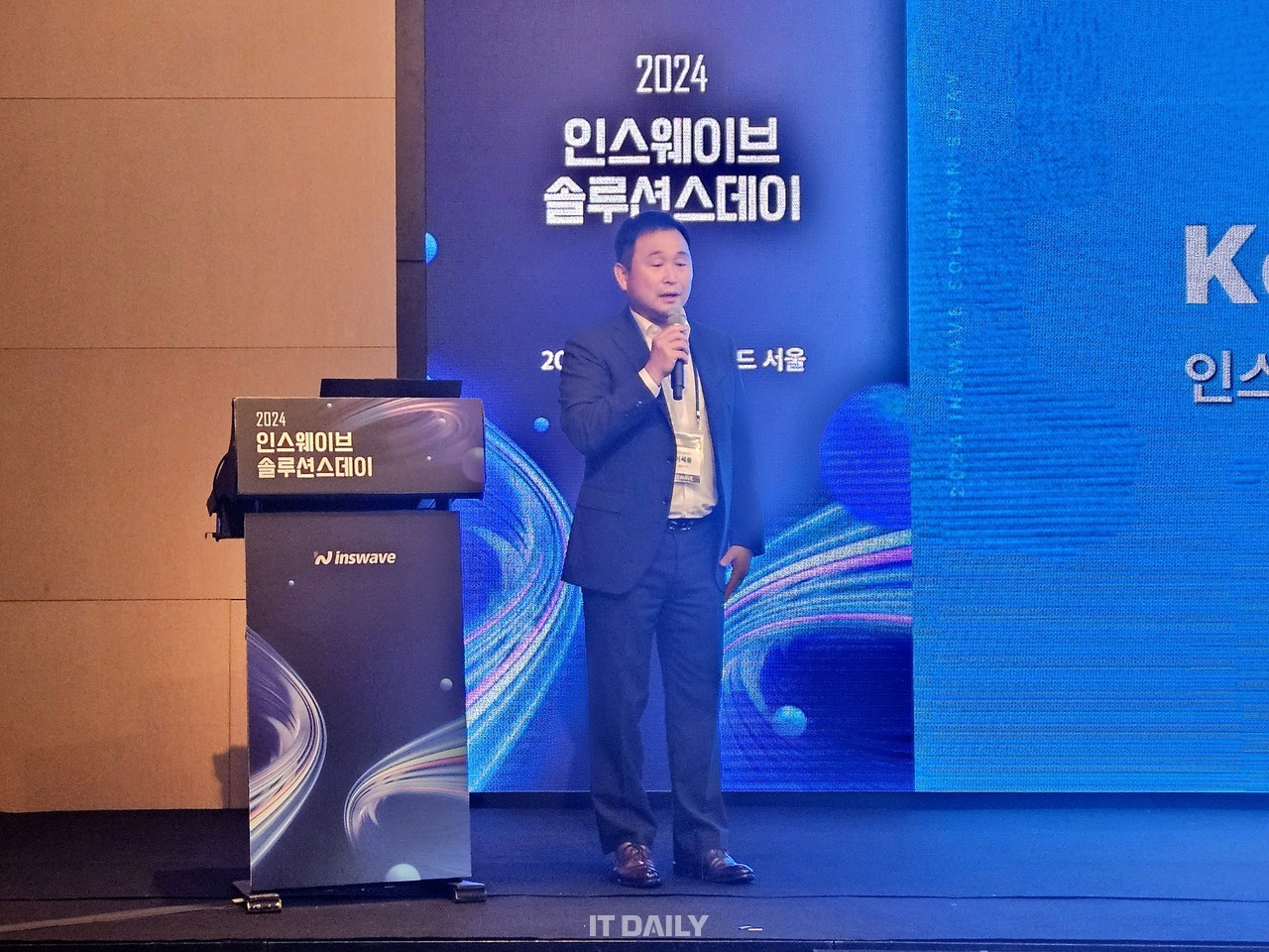 인스웨이브시스템즈 어세룡 대표