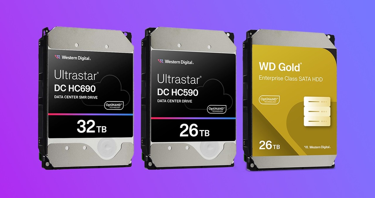 (왼쪽부터) 32TB 울트라스타 DC HC690 SMR HDD, 26TB 울트라스타 DC HC590 CMR HDD, 26TB WD 골드 SATA HDD