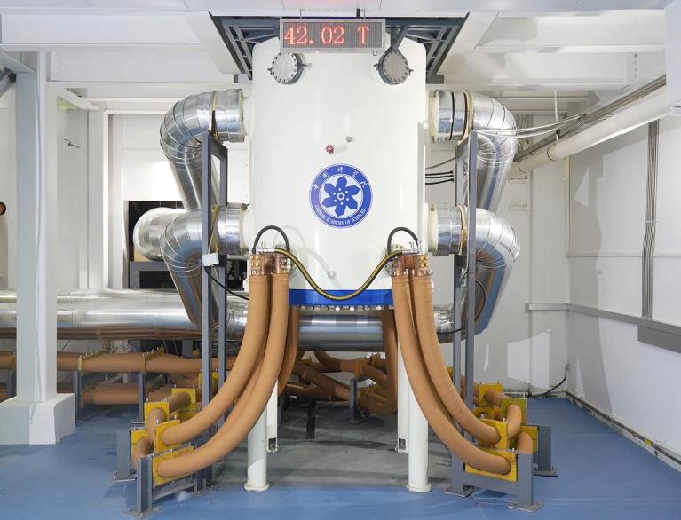 세계 최대의 저항성 자석. 사진=중국과학원