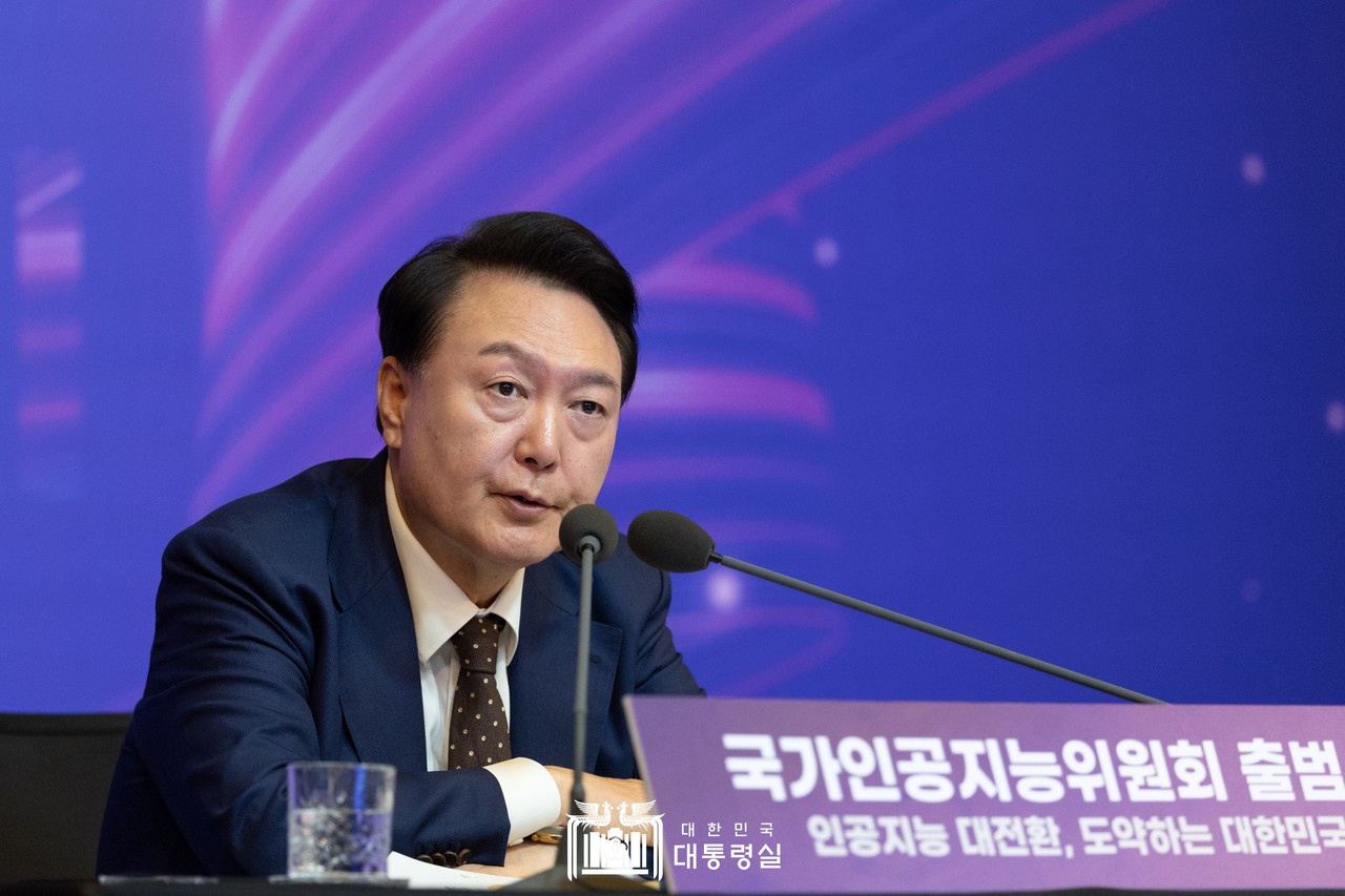 지난 9월 26일 서울 포시즌스 호텔에서 '국가AI위원회 출범식 및 제1차 회의'를 주재하는 윤석열 대통령 (출처: 대통령실)