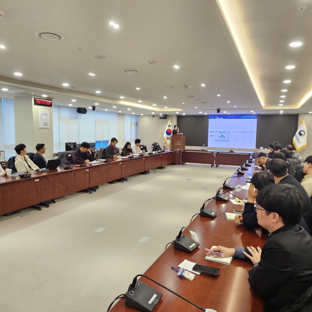 NIA가 2024년 디지털 트윈 시뮬레이션 SaaS 개발·실증 사업성과 공유회를 진행했다.