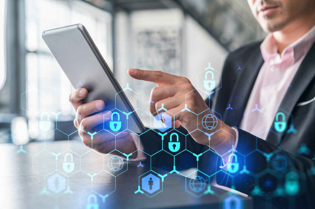 슈나이더 일렉트릭이 AI 시대 사이버 보안을 위한 필수 조건으로 DCIM을 강조했다.