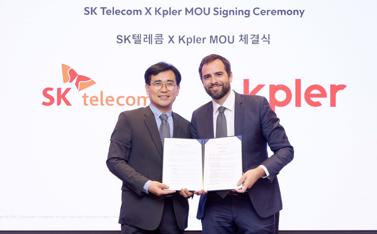 SK텔레콤 신용식 AIX 사업부장(왼쪽), 케플러 장 매이니어 회장 (출처=SK텔레콤)