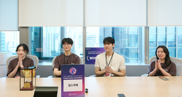 (왼쪽부터) 주은혜 매니저, 천강민 매니저, 김찬현 매니저, 정찬희 매니저.