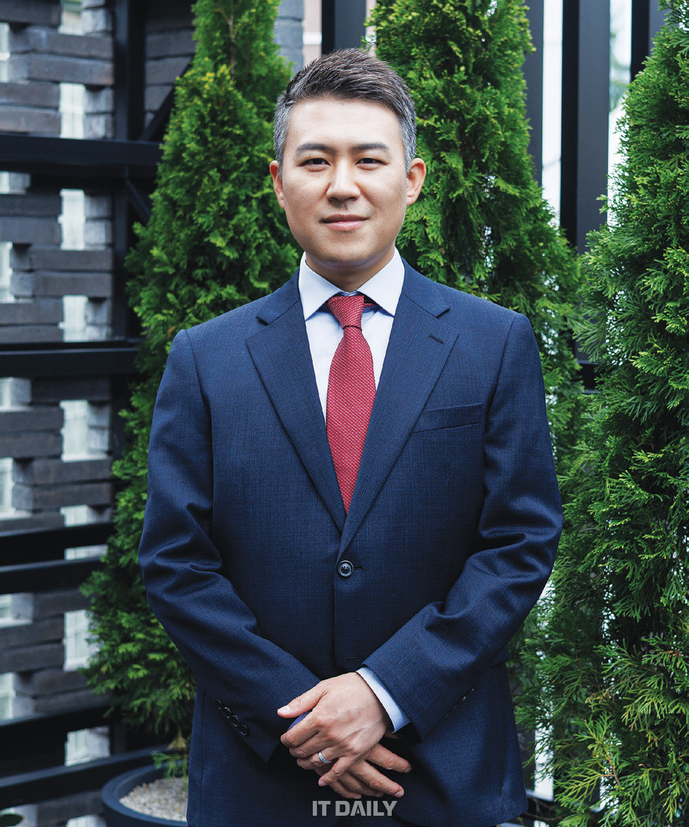 “2025년 아시아태평양 500대 고성장 기업으로 선정”      이데아텍은 글로벌 경제지인 파이낸셜 타임즈와 시장조사기관인 스태티스타가 공동 발표한 ‘아시아태평양 500대 고성장 기업 2025’에 선정됐다. 이데아텍은 설립 10년 만에 사옥(지하 1층, 지상 5층. 강남구 논현로)을 마련, 지난 3월 입주했다. 사옥 주변은 주택가로 연구개발 인력들이 연구에 집중할 수 있도록 조용한 환경에 자리 잡았다고 한다.