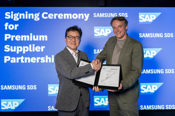 삼성SDS 이준희 대표(왼쪽), SAP 크리스티안 클라인 CEO
