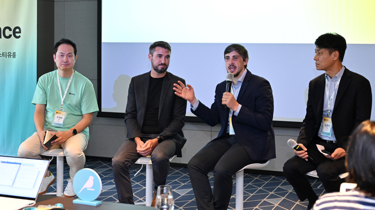 (왼쪽부터) 데이터이쿠 우재하 한국 총괄, 제드 도허티 부사장, 클레망 스테낙 CTO, 김종덕 한국 지사장 (출처=데이터이쿠)