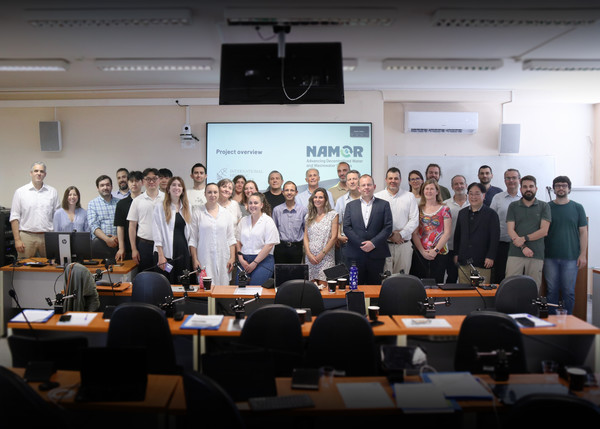 선도소프트가 유럽연합(EU)의 연구혁신 프로그램 ‘호라이즌 유럽’에 선정된 수처리 신기술 개발 프로젝트 나모르(NAMOR) 과제에 한국 대표기관으로 참여한다. 지난 7월 1일부터 이틀간 그리스 데살로니키에서 나모르(NAMOR) 1차 착수보고회가 열렸다.