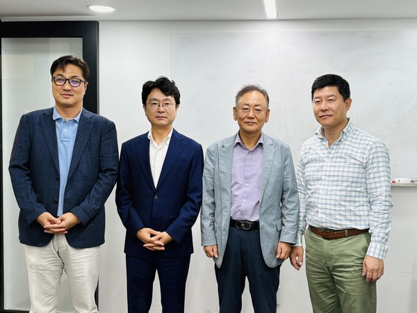  (왼쪽부터) 디윅스 안준형 대표, 클라비 안인구 대표, 대보DX 김상욱 대표, 시선AI 남운성 대표