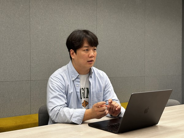  카카오게임즈 박종범 이상탐지셀장은 “데이터를 많이 보유하고 있지만, 인력이 부족한 중소기업이나 스타트업에 스노우플레이크의 솔루션은 유용할 것”이라면서 “스노우플레이크를 통해 기업들이 데이터 처리 과정을 효율화하고, 버려지는 데이터 없이 모든 데이터를 활용할 수 있게 될 것”이라고 강조했다.