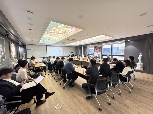 선도소프트는 수행기관으로 참여하고 있는 ‘도시기후행동을 통한 기후 스마트 도시개발 지원’ 사업의 TA 팀(Team) 워크숍을 개최했다. 사진은 TA 팀 워크숍 현장 모습.