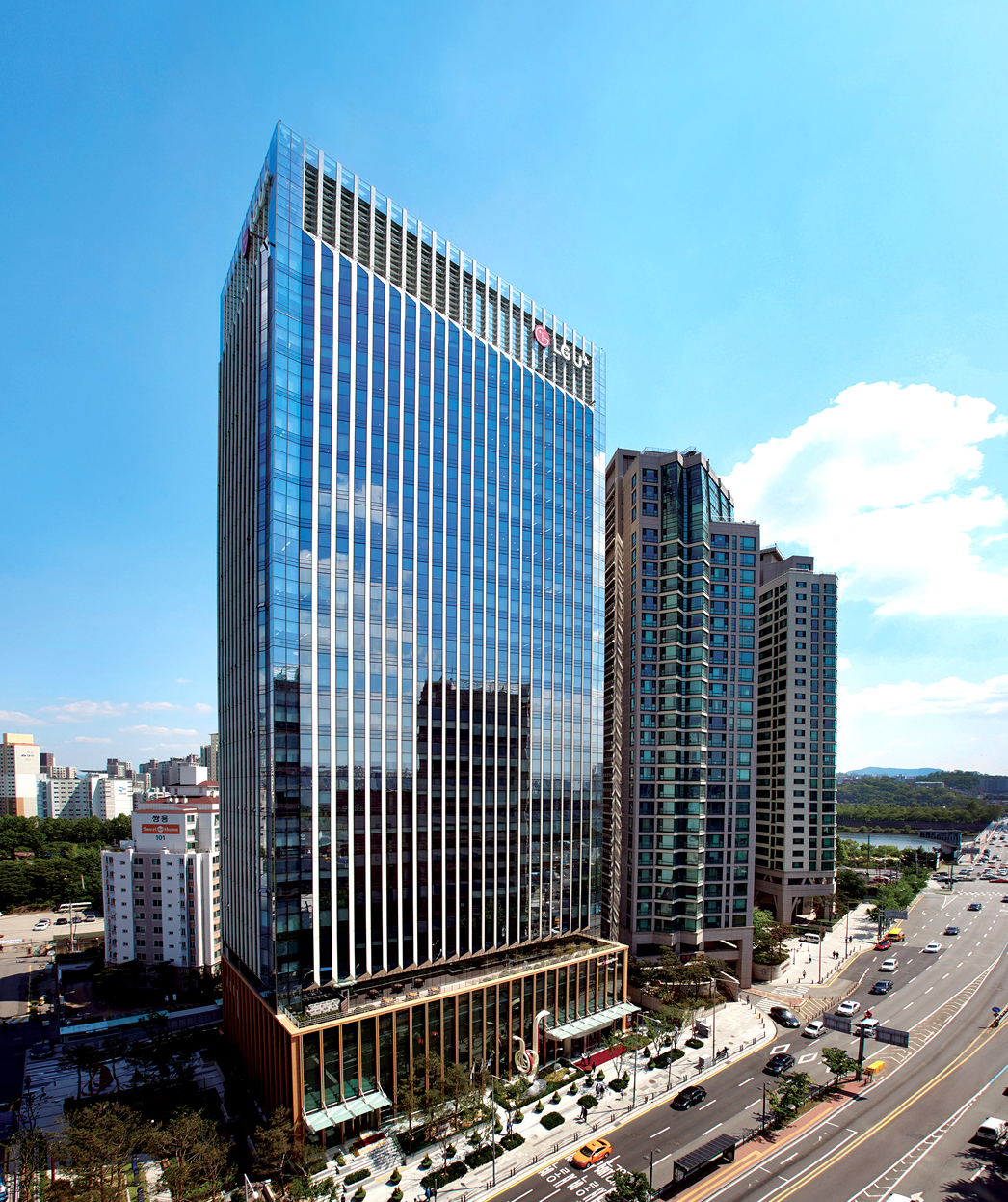 LG유플러스 용산 사옥 전경 (사진=LG유플러스)