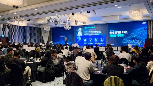 토마토시스템이 창립 25주년 기념 행사에서 ‘AI와 헬스케어 중심의 토마토시스템 2.0 시대’를 공식 선포했다.