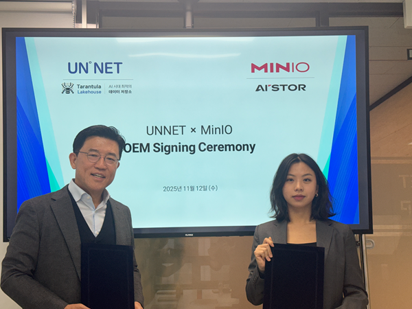 유엔넷 김주섭 대표(왼쪽), 민아이오 이나경 한국지사장 