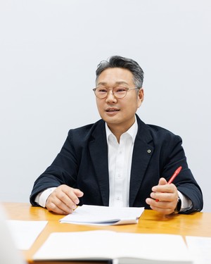[월드가 만난 사람] "전자문서 솔루션의 성능과 기능은 국내 최정상에 ... - 뉴스 썸네일 이미지
